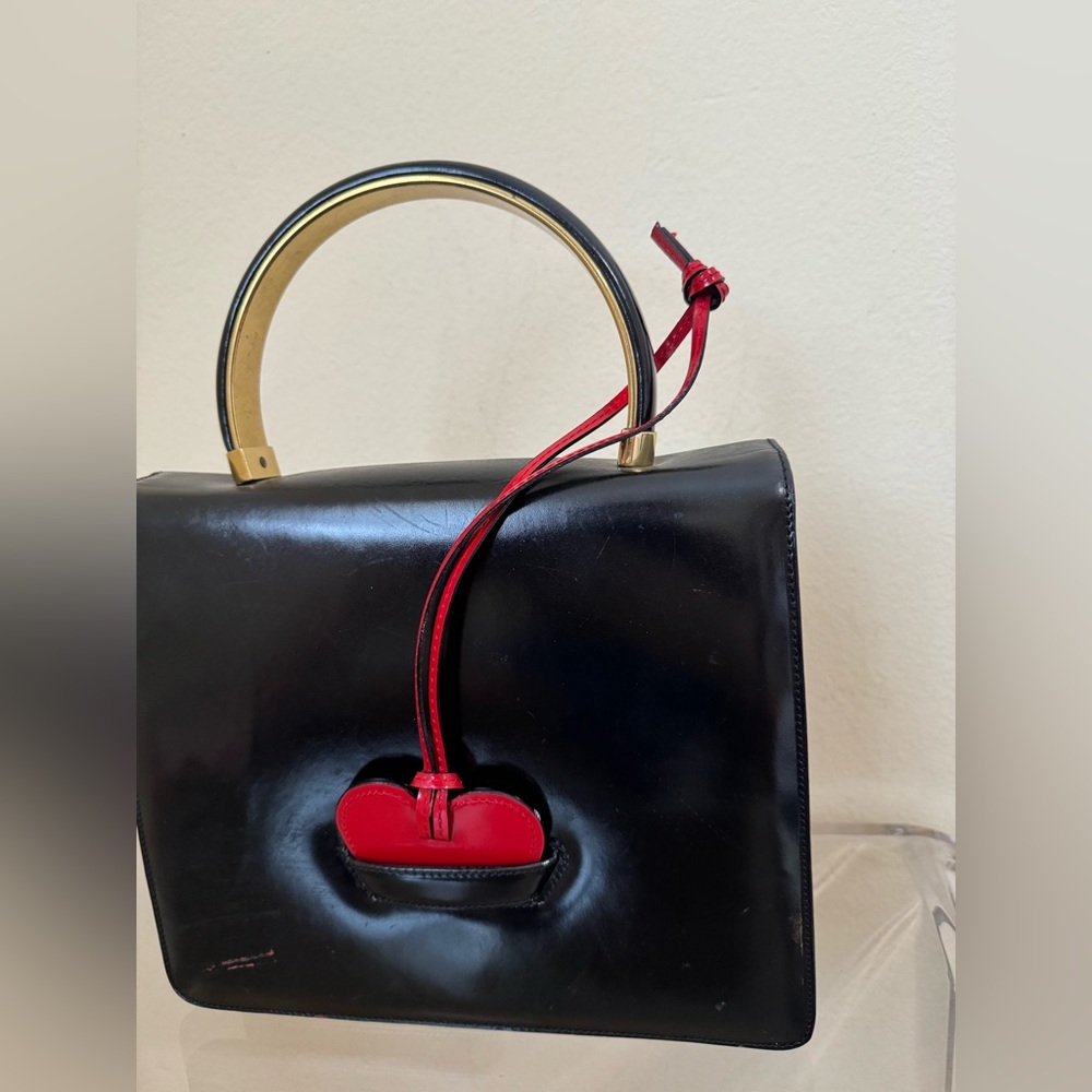 Moschino Redwall Heart Bag Black Patent Leather - Picture 4 of 16